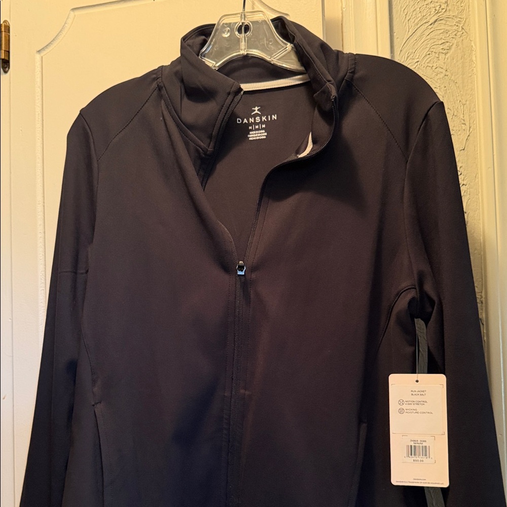 Danskin Women's Run Jacket in Black